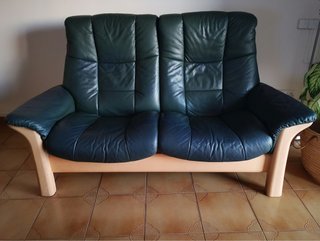 Sofá 2 plazas Stressless verde
