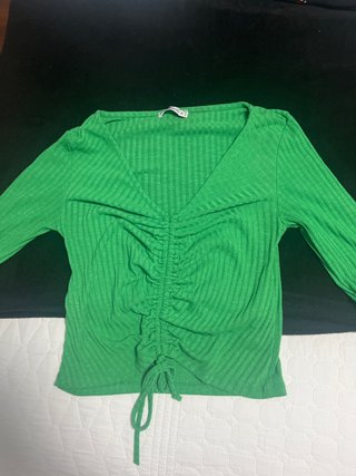 Top Verde Fruncido Manga Larga Talla S