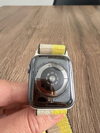 Apple Watch Series 4 44mm Nike+