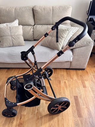 Carrito de bebé casi nuevo