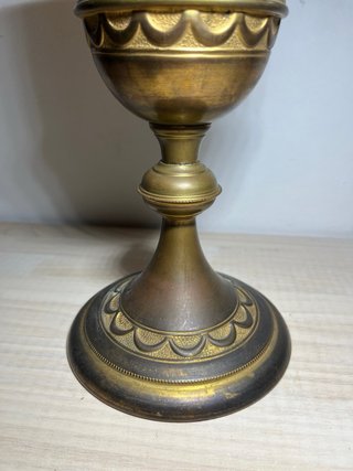 Cáliz antiguo con patena