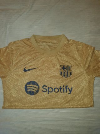 Camiseta FC Barcelona Rakuten Negra Dorada cuatro