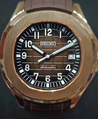 Reloj Seiko Mod Aquanut Oro Rosa y Chocolate