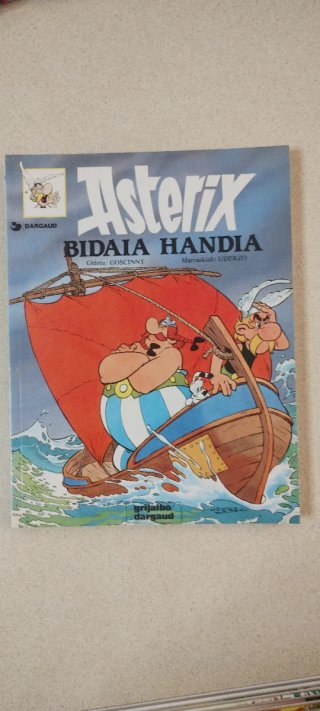 Lote 4 comics Asterix en euskera (tapa blanda)
