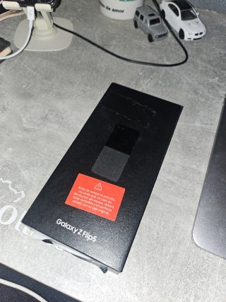 Caja Samsung Galaxy Z Flip5