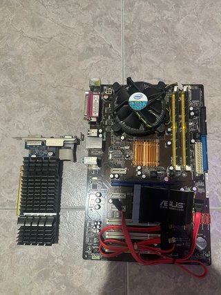 Placa Base Asus y Tarjeta Gráfica Intel
