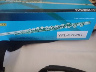 Flauta travesera Yamaha YFL-272 en garantía