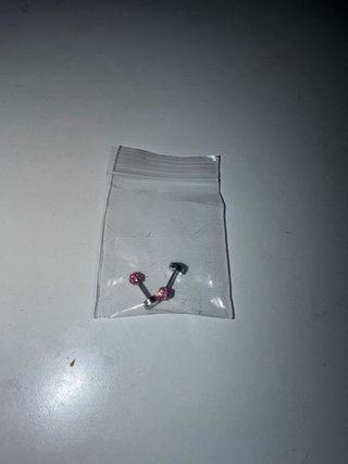 Pendientes pequeños con piedras