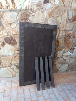 Tavolo da Giardino in plastica marrone