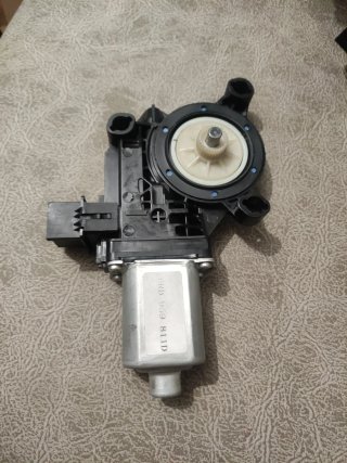 Motor elevalunas VW Polo GRD 959 811D