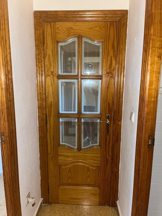 Puertas de madera maciza