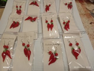 Lote de 24 pares de pendientes