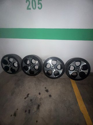 Llantas 18' GTI Detroit ( escucho cambios )