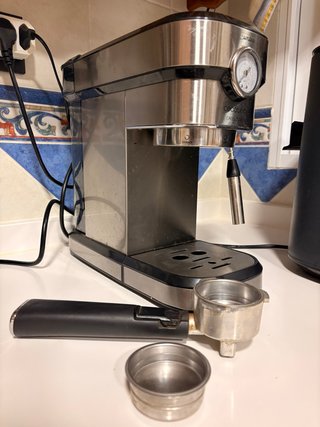 Cafetera tipo bar con vaporizador