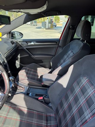 VW Golf GTi Performance