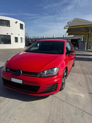 VW Golf GTi Performance