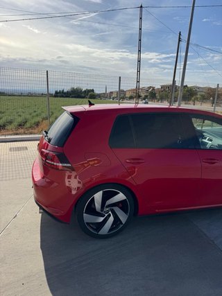 VW Golf GTi Performance