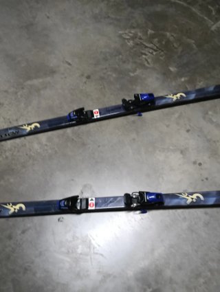 Esquís Rossignol con Fijaciones