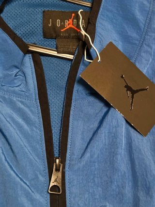 Sudadera Jordan Azul talla L nueva estilo basket