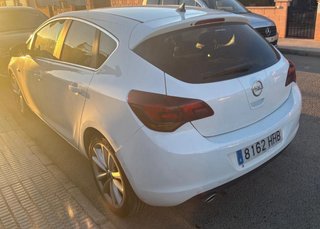 Opel Astra 2011
