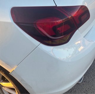 Opel Astra 2011