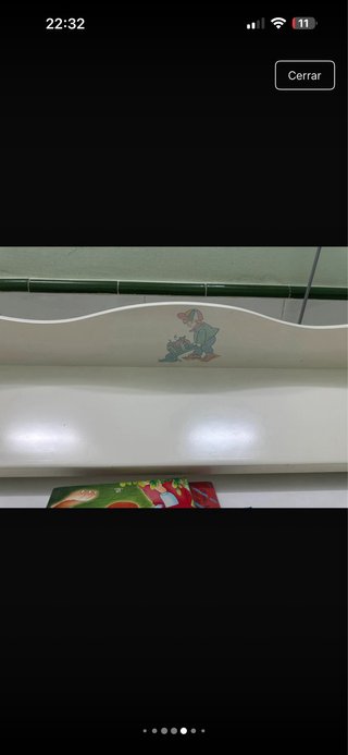Conjunto mesa + 2 sillas infantiles + estantería