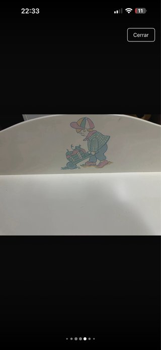Conjunto mesa + 2 sillas infantiles + estantería