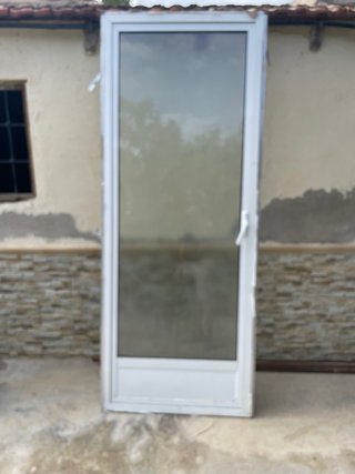 Puerta de Aluminio para Galería