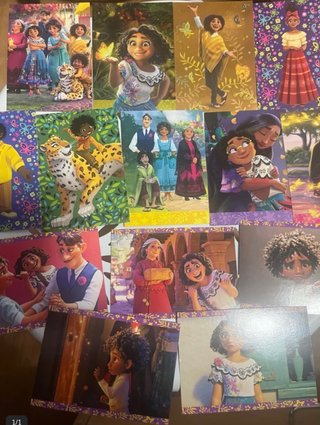 Colección de cromos de la película Disney Encanto.