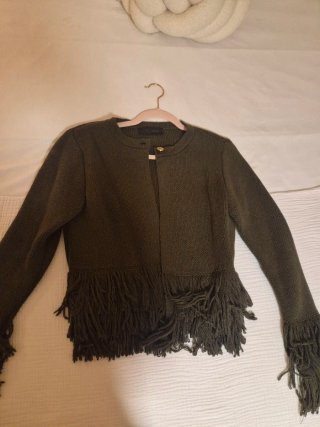 Chaqueta Zara con Flecos Verde Oliva