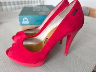 Zapatos de Tacón MTNG Rojos Talla 38