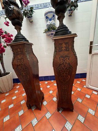 Jarrón de Bronce Antiguo