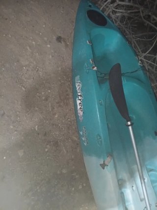 Kayak Azul y Blanco