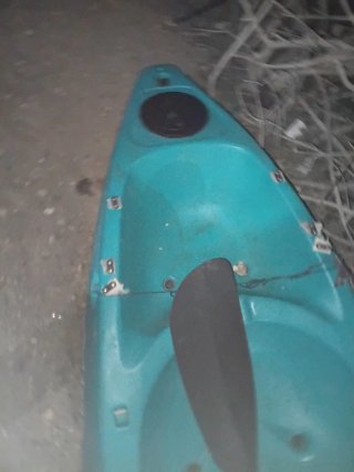 Kayak Azul y Blanco