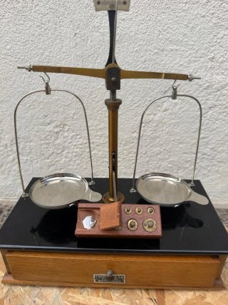 Balanza de Joyero Antigua F. Bertrand