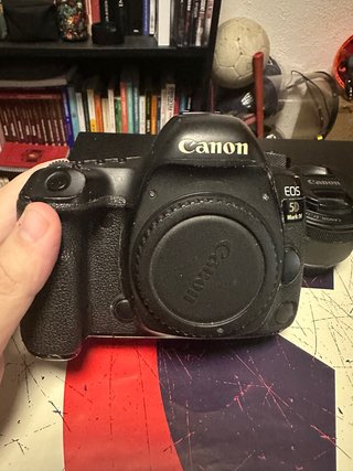 Canon 5D Mark IV