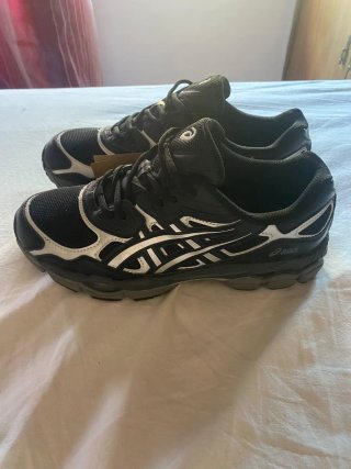 Zapatillas Asics Negras