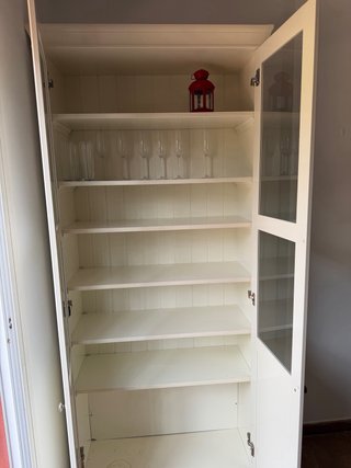 Estantería tipo vidriera blanca