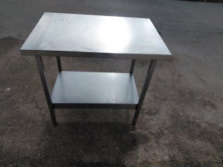 Mesa de acero inoxidable