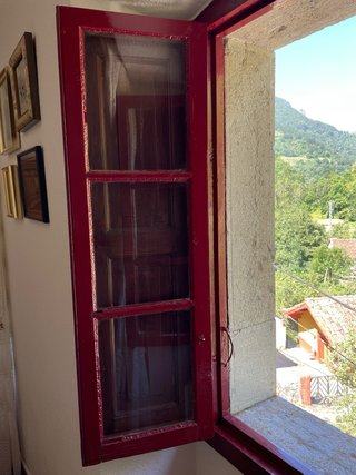 Ventanas Antiguas de Castaño