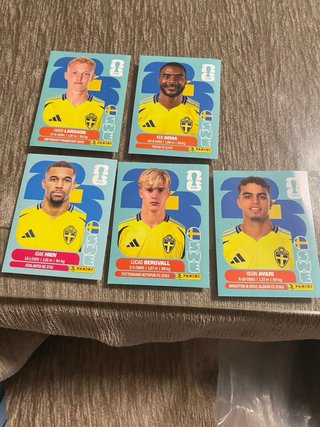 2 Cromos Mundial 2026 Akanji Rieder