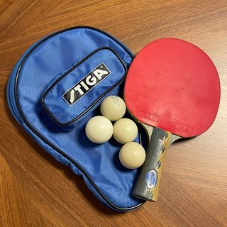 Pala de Ping Pong STIGA con Bolas y Funda