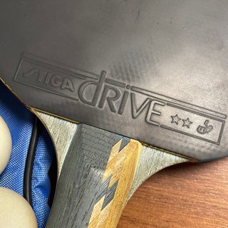 Pala de Ping Pong STIGA con Bolas y Funda