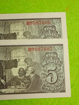 Pareja 2 Billetes de 5 Pesetas 1943 sin circular