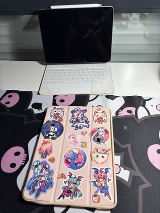 iPad Air M1 256 GB + tastiera magica + matita
