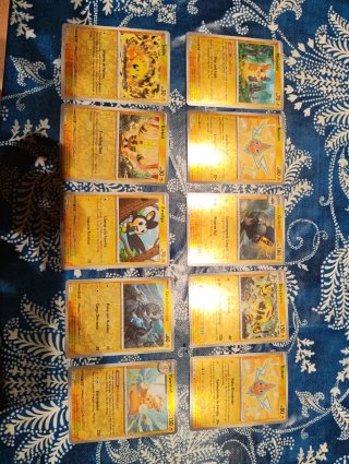 Lote 128 Cartas Pokémon Reverse Español/Inglés