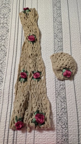 Pack Gorro y Bufanda Beige con flores