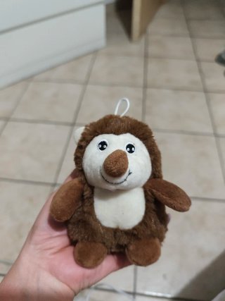 Peluche a forma di riccio