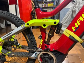 Bicicleta Eléctrica Haibike AllMtn CF6 2023