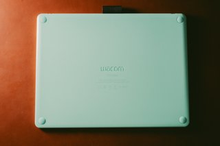 Wacom Intuos M Bluetooth + Funda